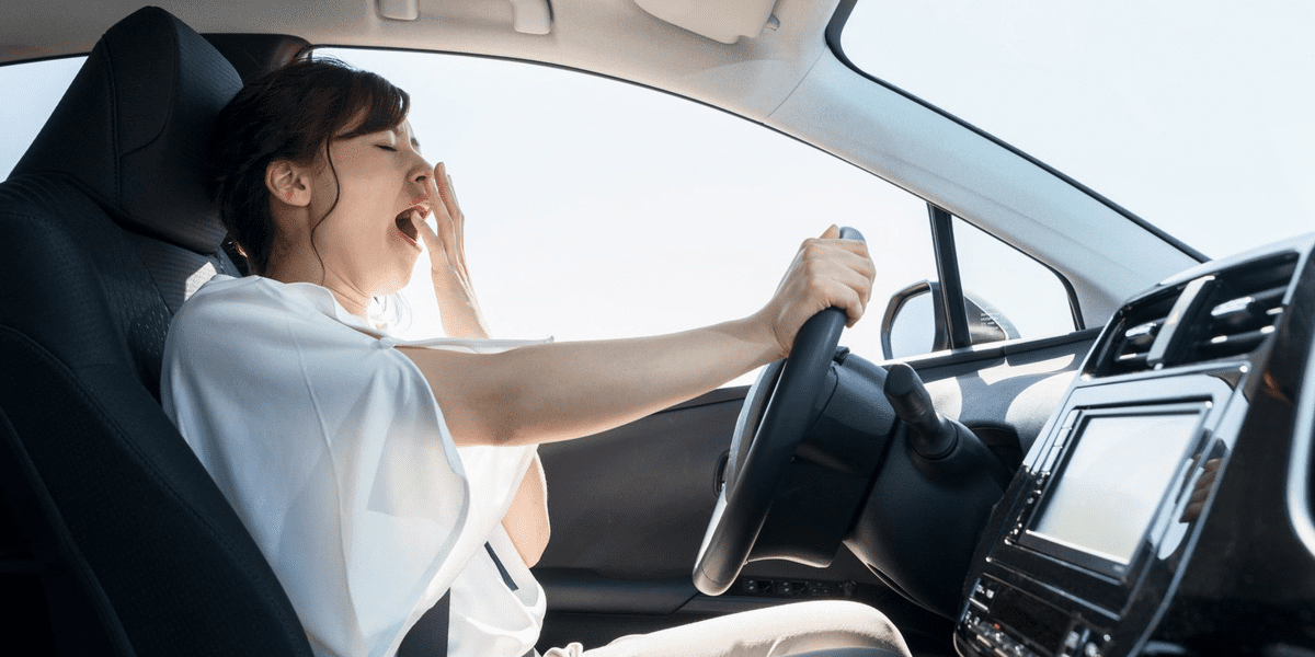Safe And Secure Drive: Things to avoid while driving your rental car.